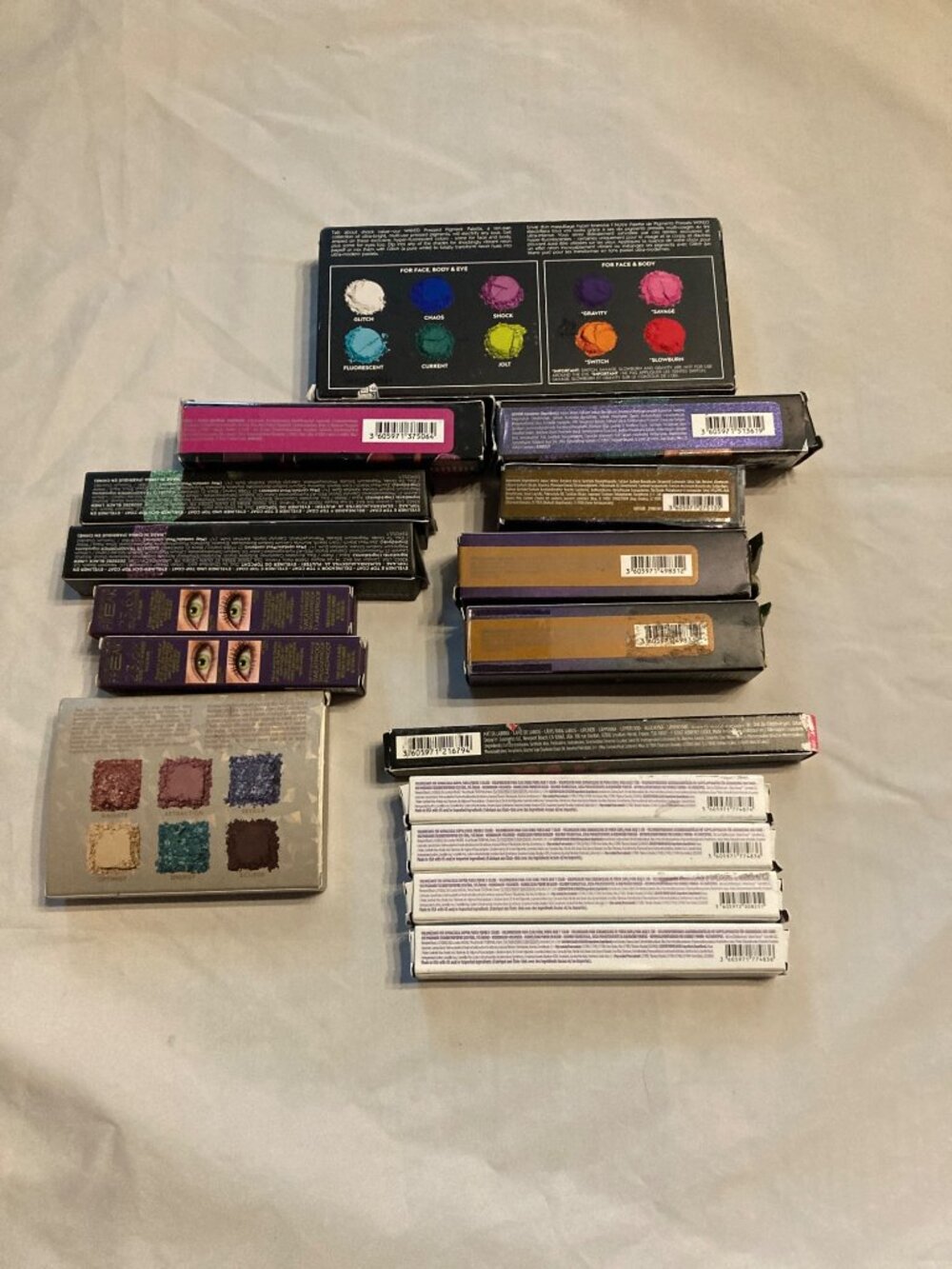 Urban Decay Makeup Lot: 20 Eyeshadows, Eyeliners & Brushes Set New In Box - Picture 5 of 5